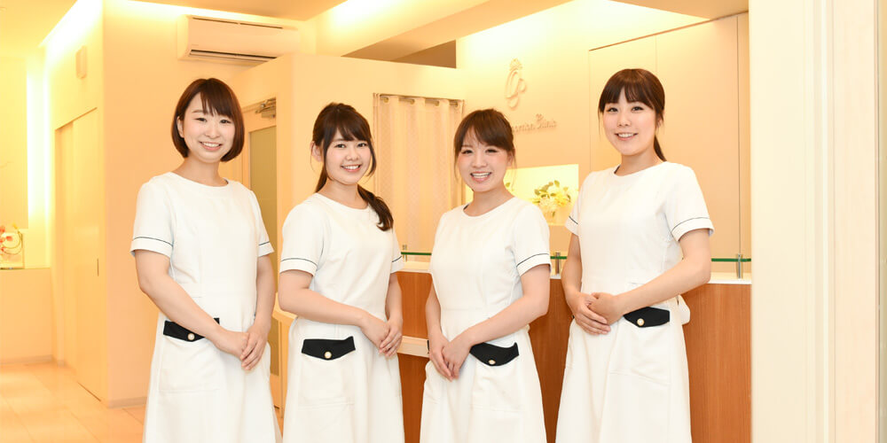 働いていて楽しい瞬間を語る歯科衛生士佐藤さん